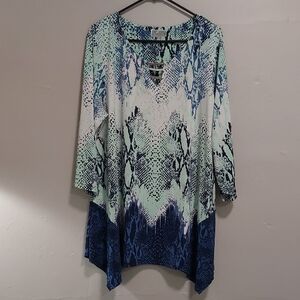 JM Collection Blue and Green Tunic Top